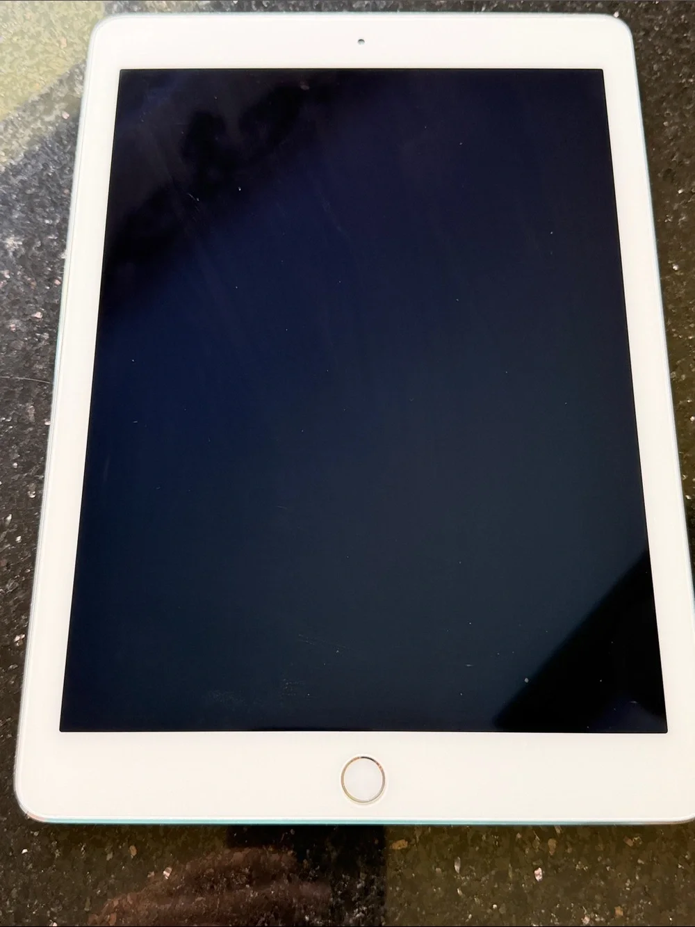 Apple iPad Air 2 (Wi-Fi + Cellular) Tablet in White 64GB